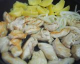 胸肉・じゃが芋のケチャップ炒め♪大葉入り作り方5写真