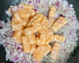 子供も大好きなサーモンのクリームパスタ作り方3写真