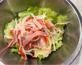 レタスとカニカマの和風サラダ作り方1写真
