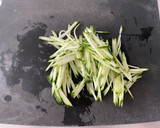 ささみと生スピルリナのゴマだれ冷やし中華作り方7写真