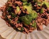 合挽き肉とレタスの塩昆布炒め作り方4写真