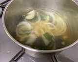 玉ねぎとワカメの卵とじスープ　味覇作り方2写真