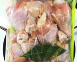 手羽元のトマト煮!で遊ぶ。作り方1写真