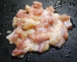 簡単！鶏ももとオクラのピリ辛炒め作り方3写真