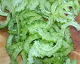 ゴーヤと卵の塩こしょう醤油炒め作り方2写真