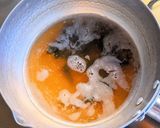 わかめと卵の韓国風スープ作り方2写真