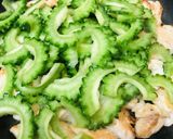 鶏むね肉と玉子のゴーヤーチャンプルー作り方1写真