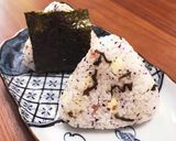 旨味たっぷり☆かつおと昆布のおにぎり作り方10写真