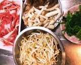 豚コマときのこの豆乳ゴマ味噌鍋作り方1写真