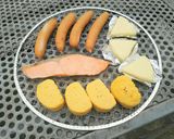 炭火で簡単◎ひと味ウマシな薫製ゴッコ作り方3写真