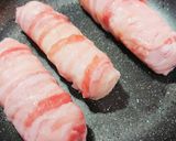 【串にさしたらお祭り気分】肉巻きおにぎり作り方4写真