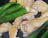 鶏肉と万願寺唐辛子の炒め煮作り方4写真