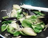 なすとピーマンの胡麻みそ炒め作り方2写真
