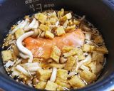 鮭ときのことお揚げさんの炊き込みご飯作り方2写真