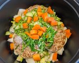 無水鍋でカレー：ピーマン＆キュウリ編作り方1写真
