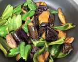豚バラとナスの梅しそ炒め作り方11写真