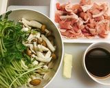 豚肉・豆苗・しめじのガリバタポン酢炒め！作り方1写真