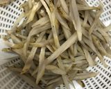 豆苗とゴボウの胡麻マヨ和え作り方2写真