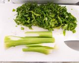 具材たっぷりセロリのナンプラー炒飯作り方1写真