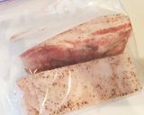 豚バラ肉のローストポーク。(o^^o)♪作り方1写真