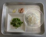 水菜とツナのおむすび作り方1写真