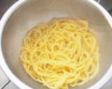 手軽にやみつき♪ツナと玉ねぎの醤油パスタ作り方3写真