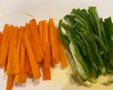 豚ロースで野菜巻き(にんじんとピーマン)作り方1写真