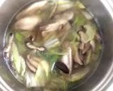鶏手羽中と茸の汁ビーフン作り方2写真