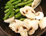 マッシュルームと夏野菜の酢味噌和え作り方2写真