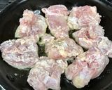 鶏肉のフリカッセ 粒マスタード風味作り方2写真