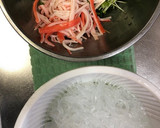 かいわれとカニカマとマロニーの中華和え作り方2写真