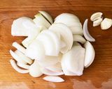 簡単ヘルシー☆鮭カマの豆乳クリームスープ作り方3写真