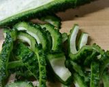 ゴーヤを茹でて醤油かけるだけ！作り方1写真