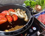 パクチーとトマトのスパイスすき焼き作り方1写真