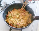 フライパンひとつで！ビーフンナポリタン作り方6写真