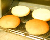 ドイツ産ソフトサラミでハワイアンバーガー作り方2写真