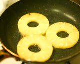 ドイツ産ソフトサラミでハワイアンバーガー作り方5写真