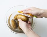 【くるりんカッター】トルネードポテト作り方1写真