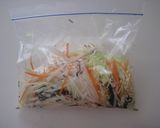 冷蔵庫の野菜で塩コンブ和え作り方1写真