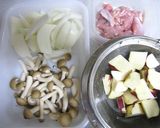 チキンとさつまいもの豆乳シチュー作り方1写真