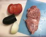 ズッキーニとチキンのトマト炒め作り方1写真