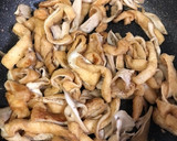 舞茸と油揚げの醤油炒め作り方3写真