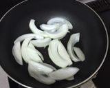 豚肉と玉ねぎだけ炒め作り方1写真