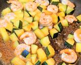 ズッキーニ＆エビのニンニク醤油バター炒め作り方5写真