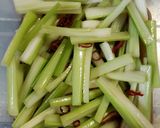 セロリのアジアン浅漬け作り方4写真