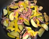 細切りベーコンと夏野菜のペペロンチーノ作り方9写真
