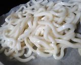 「焼うどん」用に、茹でうどんの下ごしらえ作り方8写真