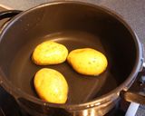 カリカリベーコンのカレー風味ポテトサラダ作り方1写真
