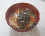 オッサンのカニカマ味噌汁作り方3写真