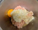 レンコンと鶏ひき肉の揚げ団子作り方2写真
